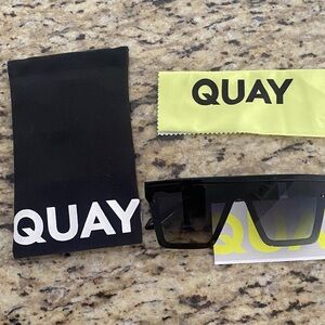 Quay sunglass